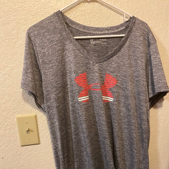 Underarmor shirt - Picture 1 of 1